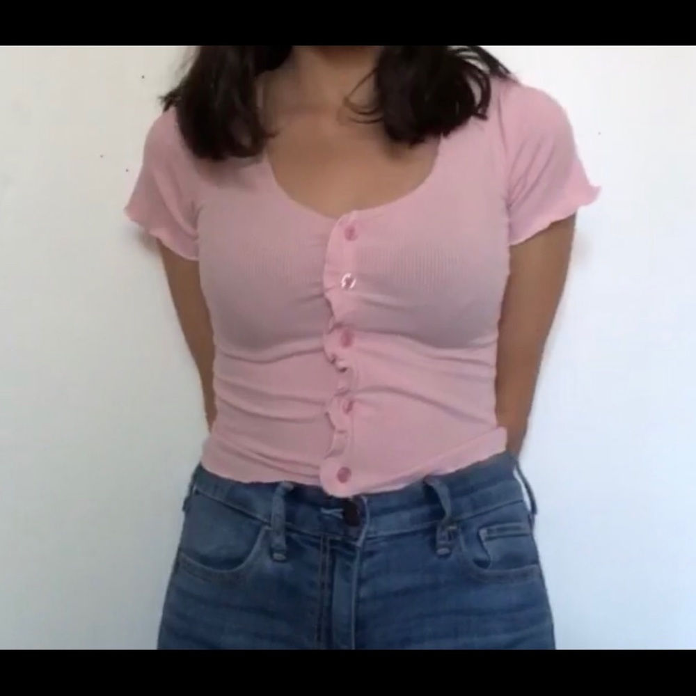 Lettuce trim button front crop tee - Picture 4 of 4